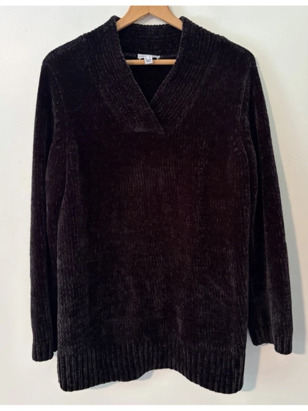 Susan Graver Sz L Pullover V-Neck Long Sleeve Tunic Chenille Type Sweater Black